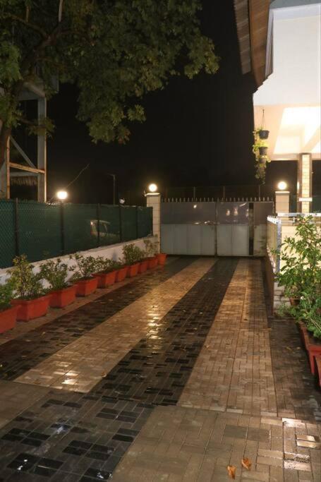 Stayhaven Aqua With Pvt Theatre & Pool Bombaim Exterior foto