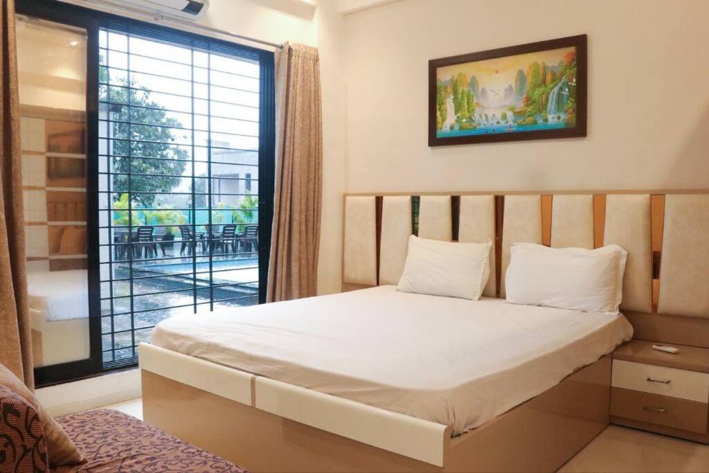 Stayhaven Aqua With Pvt Theatre & Pool Bombaim Exterior foto