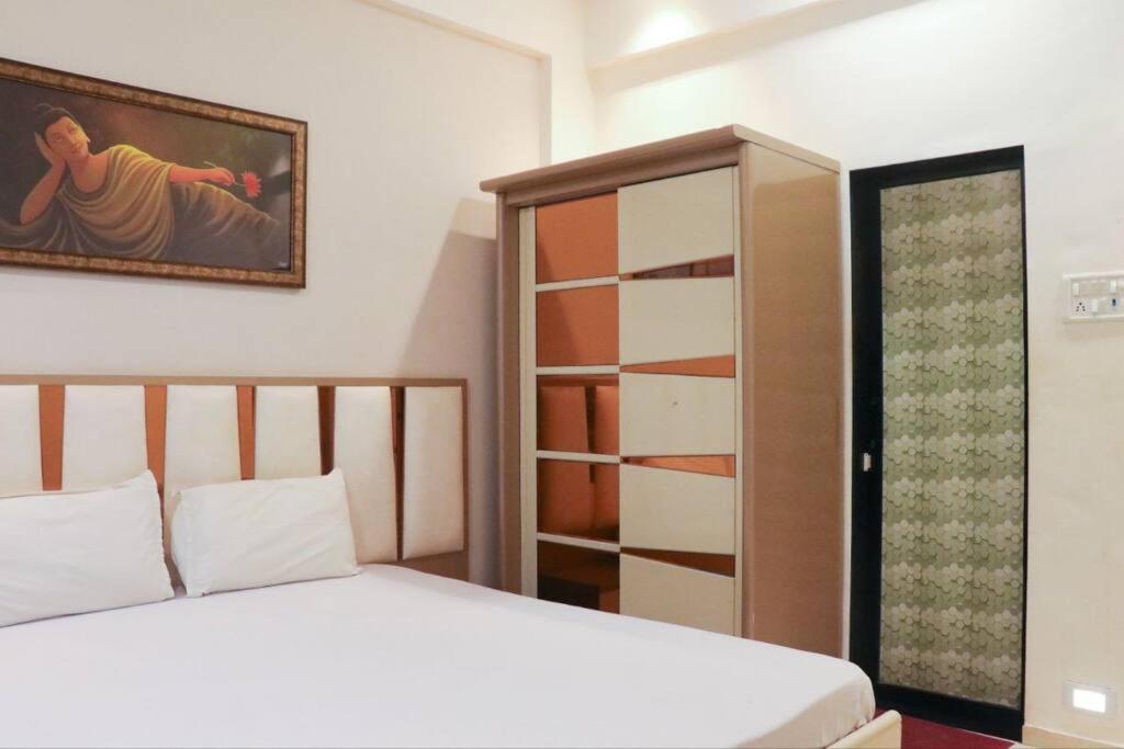Stayhaven Aqua With Pvt Theatre & Pool Bombaim Exterior foto